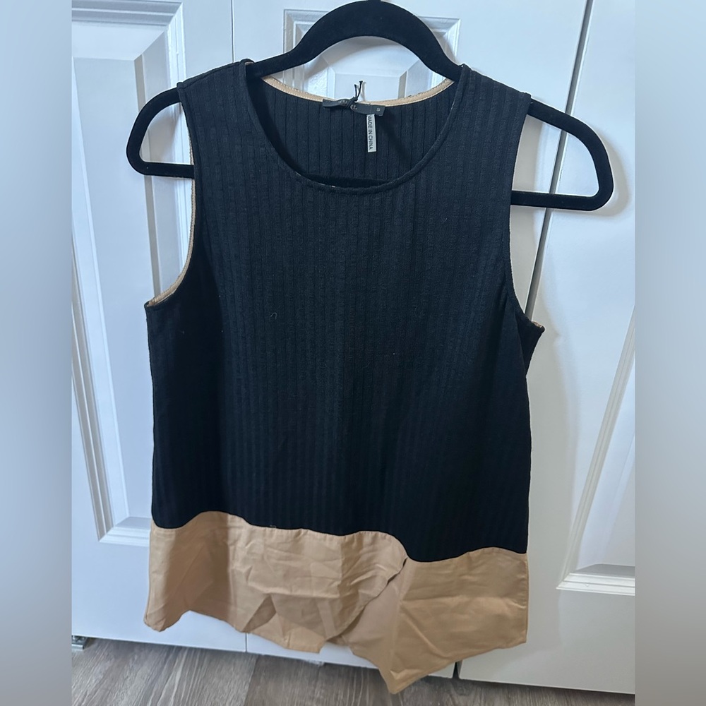 Black & beige Thrill sleeveless top